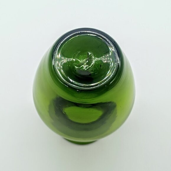 Green Rigori Trim Handblown Glass Vase - Picture 5 of 6